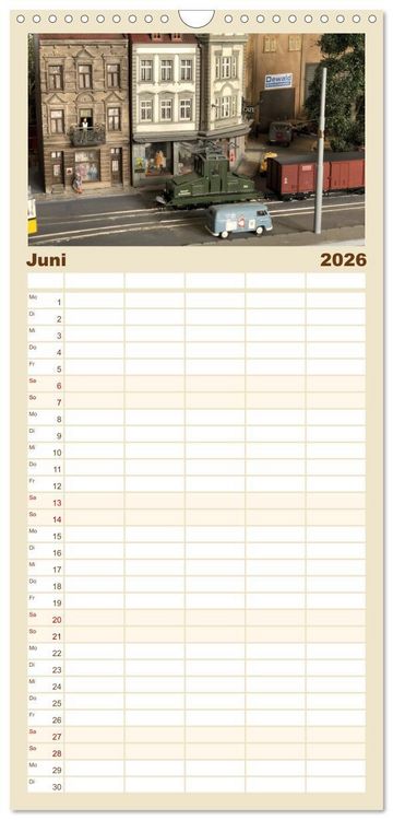 Produktbild: Familienplaner 2026 - Bahn-Nostalgie im Modell mit 5 Spalten (Wandkalender, 21 x 45 cm) CALVENDO