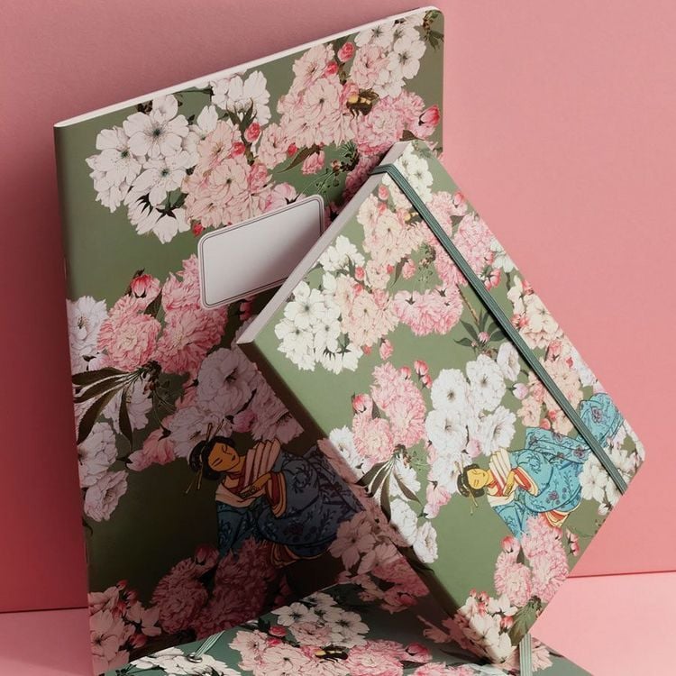 Produktbild: Heft A4 punktkariert, Geisha ruhend