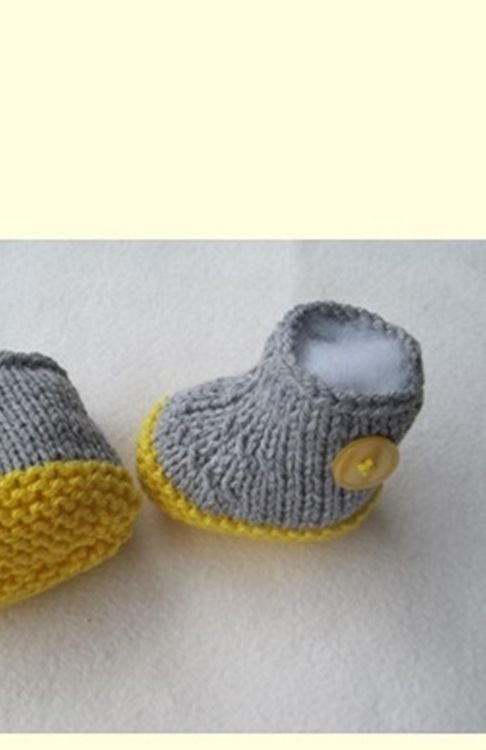 Produktbild: Strickanleitung Babyschuhe 0-6 Monate tragbar