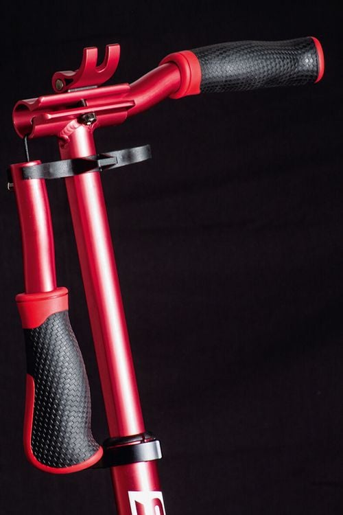 Produktbild: SIX DEGREES Alu Scooter 230/215 mm rot
