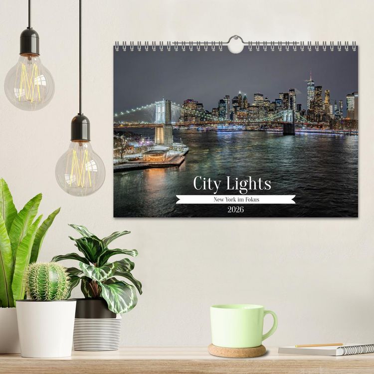Produktbild: City Lights &ndash; New York im Fokus (Wandkalender 2026 DIN A4 quer), CALVENDO Monatskalender