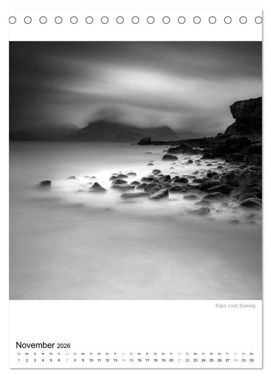 Produktbild: Isle of Skye - Langzeitbelichtungen in Schwarzwei&szlig; (Tischkalender 2026 DIN A5 hoch), CALVENDO Monatskalender