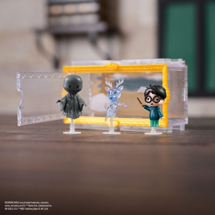 Produktbild: Wizarding World Harry Potter - Micro Magical Moments Sammelfiguren Multipack "Patronus" mit Harry Potter, Hirsch-Patronus, Dementor und Setzkasten