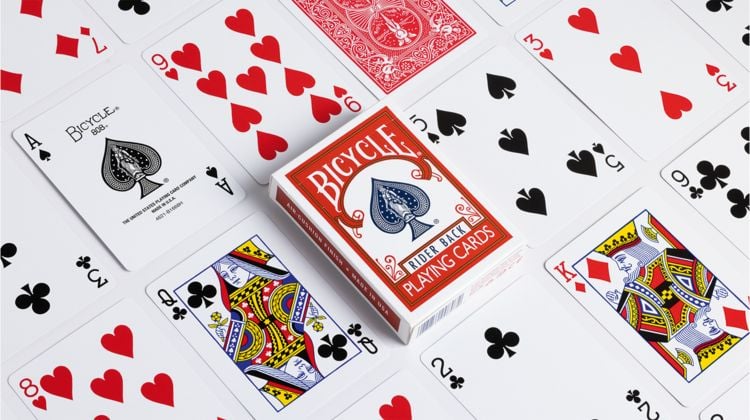 Produktbild: Bicycle Rider Back in Rot oder Blau (807 Classic Tuck, (Designer Spielkarten, Poker, Skat...)