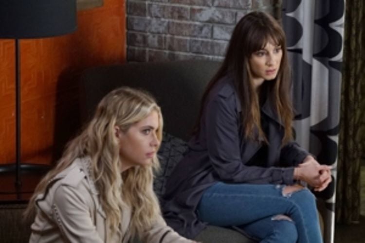 Produktbild: Pretty Little Liars - Die komplette 7. Staffel [4 DVDs]