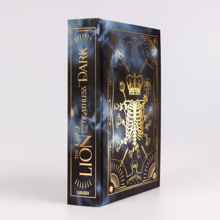 Produktbild: The Lion and the Deathless Dark (Crowns of Nyaxia 5)