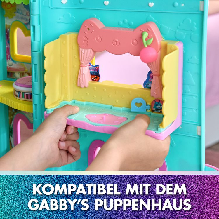 Produktbild: DREAMWORKS GABBY'S DOLLHOUSE: DER FILM - Portal Raum "Cakeys zuckers&uuml;&szlig;e Sprinklek&uuml;che" mit Spielfigur & Zubeh&ouml;r
