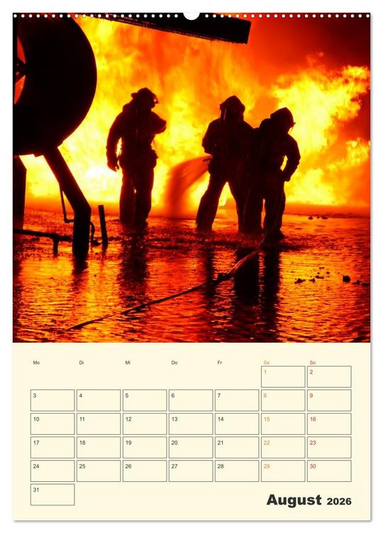 Produktbild: Feuerwehr - Warten auf den n&auml;chsten Einsatz (Wandkalender 2026 DIN A2 hoch), CALVENDO Monatskalender