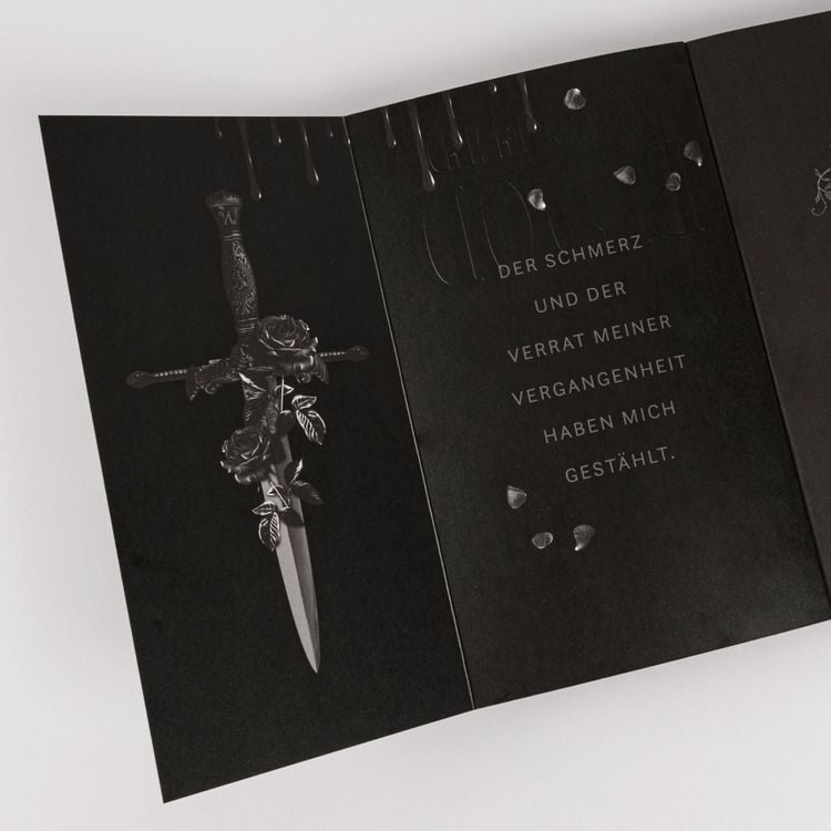 Produktbild: Blackened Blood (Blackened Blade 3)