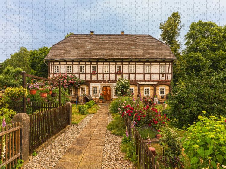 Produktbild: CALVENDO Puzzle Umgebindehaus in Gro&szlig;sch&ouml;nau (1352 gegr&uuml;ndet) hat ca. 660 Umgebindeh&auml;user welche als Unikate erhalten sind. | 1000 Teile Lege-Gr&ouml;&szlig;e 64x48cm Foto-Puzzle f&uuml;r gl&uuml;ckliche Stunden