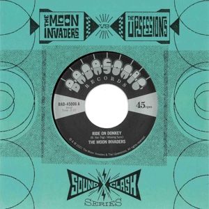 Produktbild: Soundclash Series - Moon Invaders Vs. The Upsessio