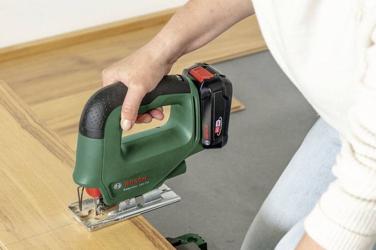 Produktbild: Bosch Home and Garden EasySaw 18V-70 Akku-Stichs&auml;ge 0603012000 ohne Akku 18 V 0 Ah