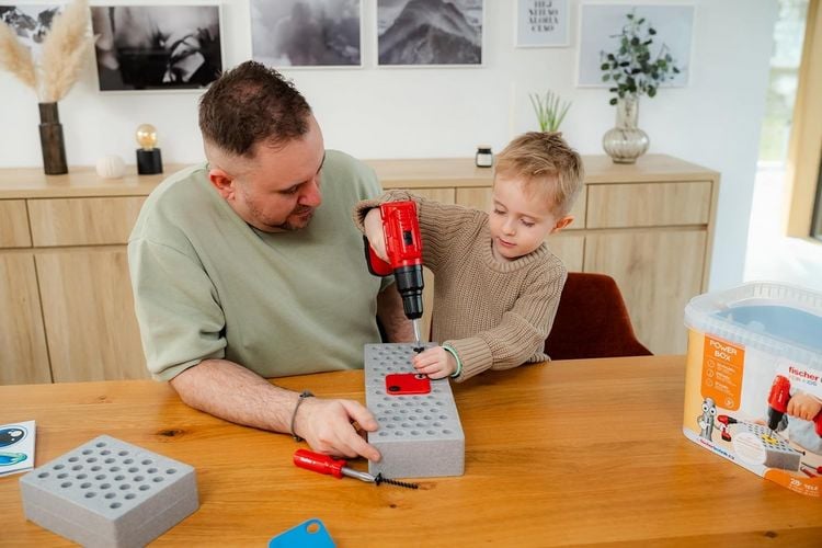 Produktbild: Fischertechnik 579436 - Fischer for Kids, Power-Box, Schrauben-Stecken-Staunen, 28-teilig, f&uuml;r Kinder ab 3 Jahren