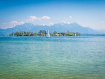 Produktbild: CALVENDO Puzzle Fraueninsel im Chiemsee | 1000 Teile Lege-Gr&ouml;&szlig;e 64x48cm Foto-Puzzle f&uuml;r gl&uuml;ckliche Stunden