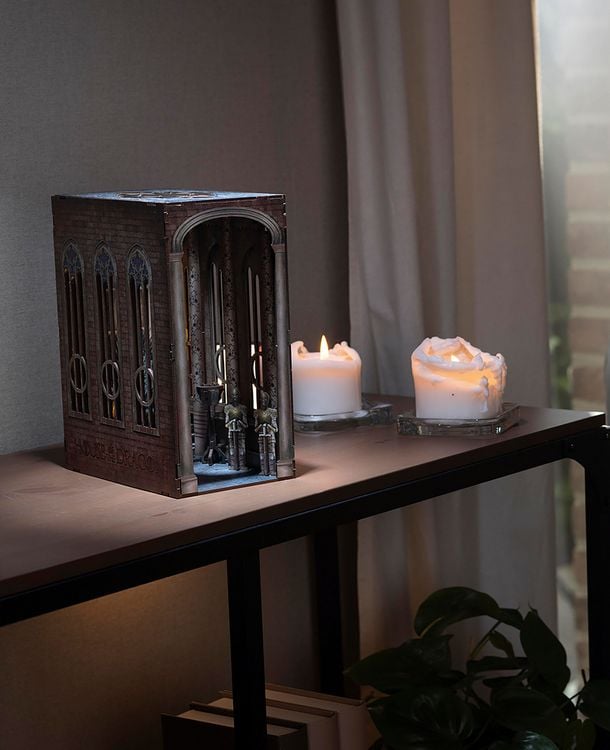 Produktbild: Book Nook DIY B&uuml;cherecke House of the Dragon