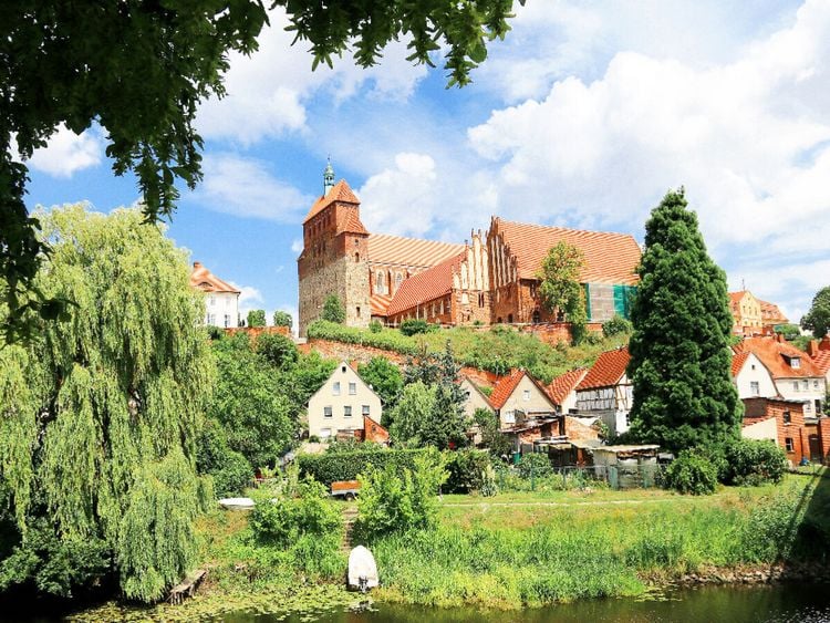 Produktbild: CALVENDO Puzzle Havelberg, Blick &uuml;ber die Havel zum Dom St. Marien | 1000 Teile Lege-Gr&ouml;&szlig;e 64x48cm Foto-Puzzle f&uuml;r gl&uuml;ckliche Stunden