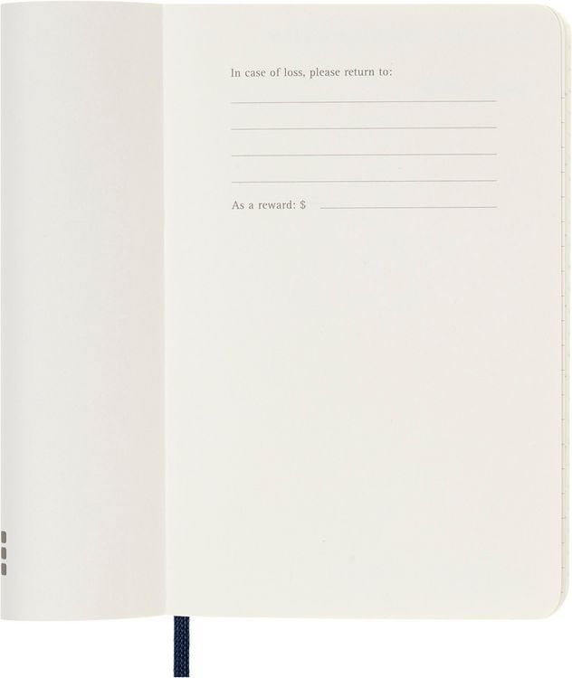 Produktbild: Moleskine 18 Monate Wochen Notizkalender 2025/2026, Pocket/A6, 1 Wo = 1 Seite, rechts linierte Seite, Weicher Einband, Saphir