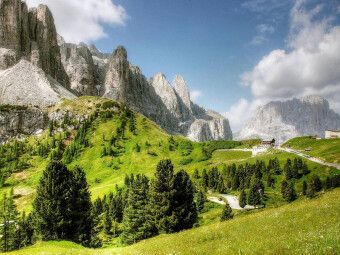 Produktbild: CALVENDO Puzzle Meisules T&uuml;rme - Sella - Gr&ouml;den | 1000 Teile Lege-Gr&ouml;&szlig;e 64x48cm Foto-Puzzle f&uuml;r gl&uuml;ckliche Stunden