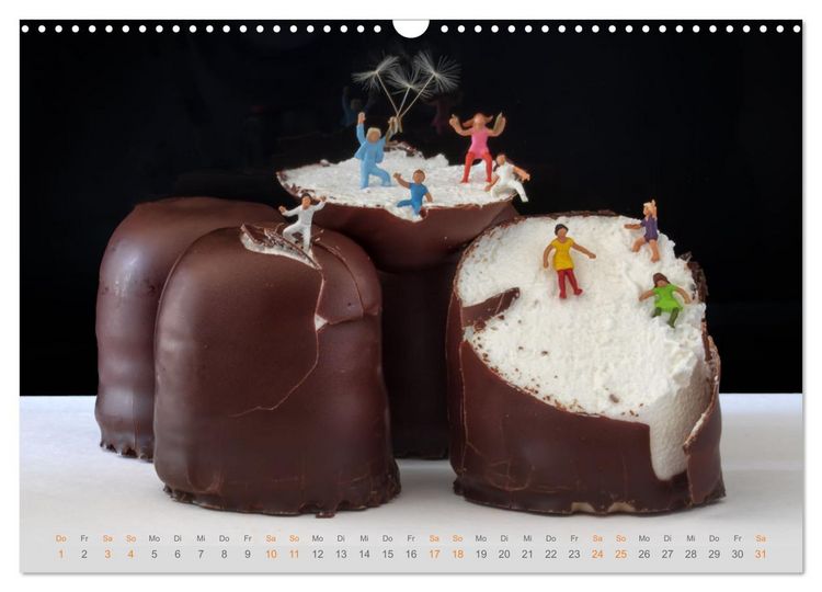 Produktbild: H&ouml;her, schneller, kleiner - Miniaturen in unserem Alltag (Wandkalender 2026 DIN A3 quer), CALVENDO Monatskalender