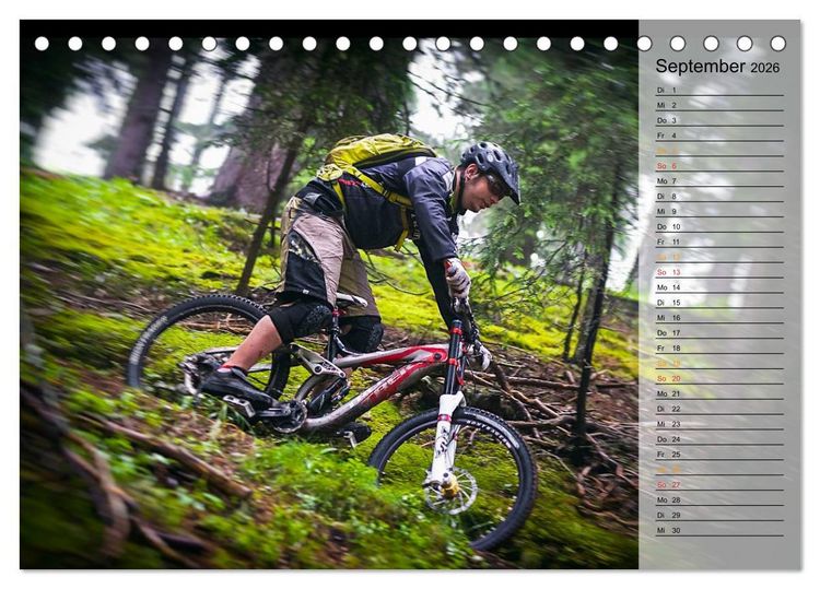 Produktbild: Downhill Moments (Tischkalender 2026 DIN A5 quer), CALVENDO Monatskalender