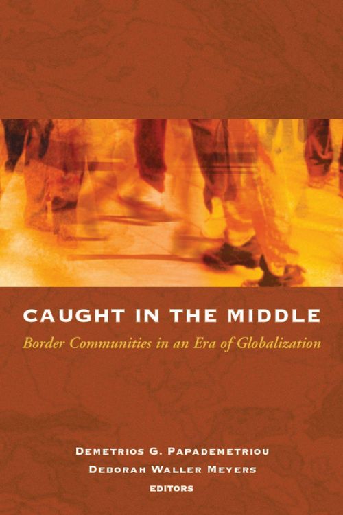 Produktbild: Caught in the Middle