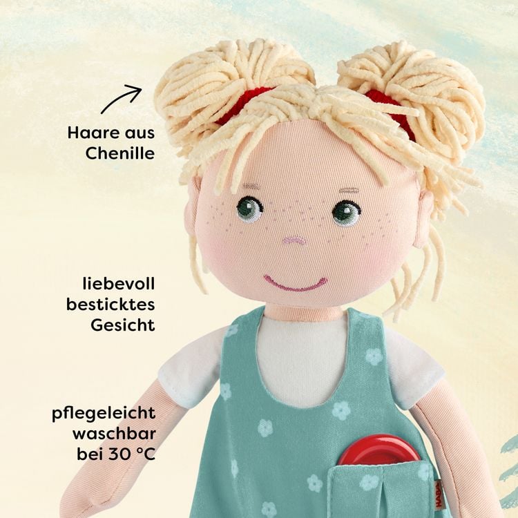 Produktbild: HABA Carmushka Puppe Tilli - bekannt aus &bdquo;Mein Knopf, ein Universum&ldquo;