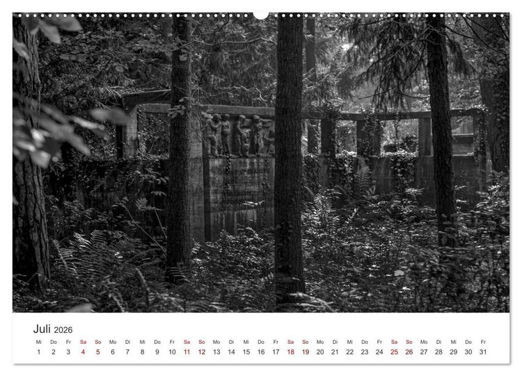 Produktbild: Wachgek&uuml;sst - Vom Zauber der Vergangenheit - S&uuml;dwestkirchhof Stahnsdorf (Wandkalender 2026 DIN A2 quer), CALVENDO Monatskalender
