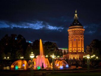 Produktbild: CALVENDO Puzzle Wasserturm und Lichtspiele | 1000 Teile Lege-Gr&ouml;&szlig;e 64x48cm Foto-Puzzle f&uuml;r gl&uuml;ckliche Stunden
