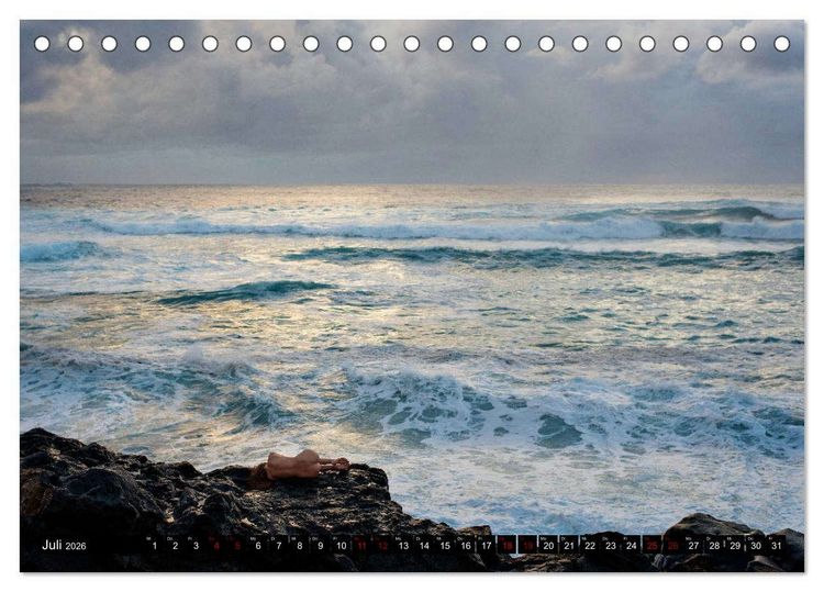 Produktbild: Lanzarote - Aktaufnahmen auf der Vulkaninsel (Tischkalender 2026 DIN A5 quer), CALVENDO Monatskalender