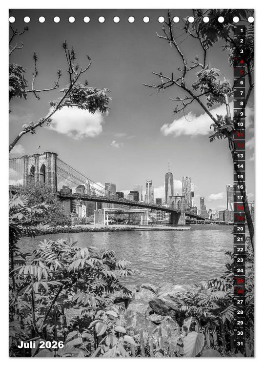 Produktbild: NEW YORK CITY Monochrome Stadtansichten (Tischkalender 2026 DIN A5 hoch), CALVENDO Monatskalender