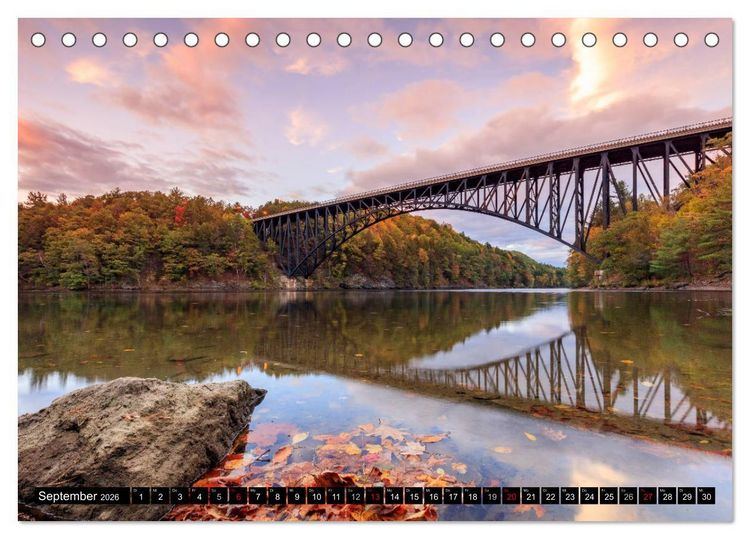Produktbild: NEUENGLAND - Eine Reise durch den Nordosten der USA (Tischkalender 2026 DIN A5 quer), CALVENDO Monatskalender