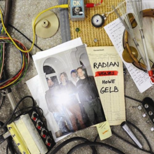 Produktbild: Radian Verses Howe Gelb