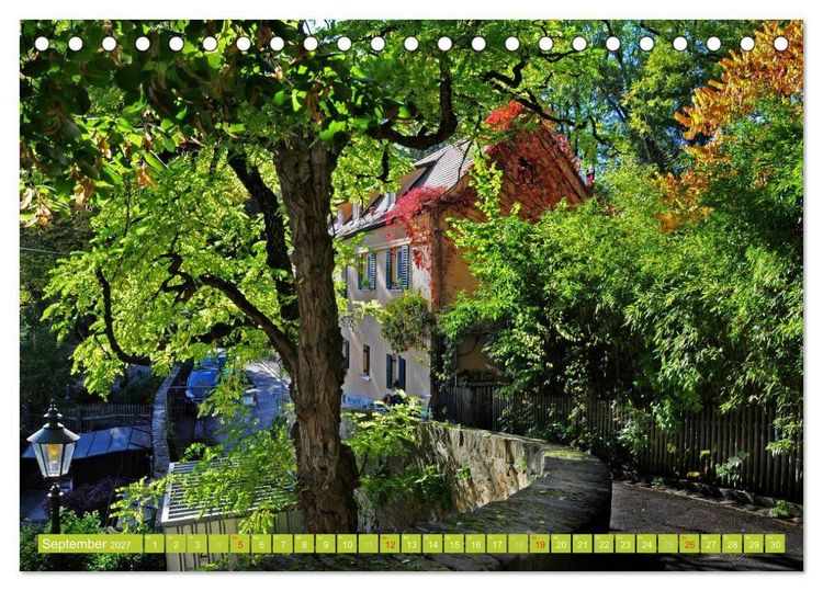 Produktbild: Augsburg &ndash; ein bisschen anders (Tischkalender 2027 DIN A5 quer), CALVENDO Monatskalender