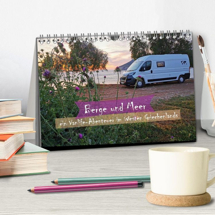 Produktbild: Berge und Meer: ein Vanlife-Abenteuer im Westen Griechenlands (Tischkalender 2026 DIN A5 quer), CALVENDO Monatskalender