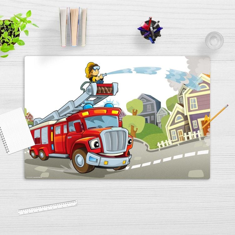 Produktbild: Cover-your-desk Schreibtischunterlage f&uuml;r Kinder und Erwachsene Feuerwehrauto im Einsatz, aus hochwertigem Vinyl , 60 x 40 cm