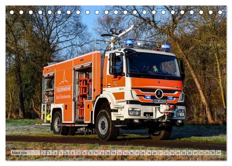 Produktbild: Feuerwehrfahrzeuge (Tischkalender 2026 DIN A5 quer), CALVENDO Monatskalender