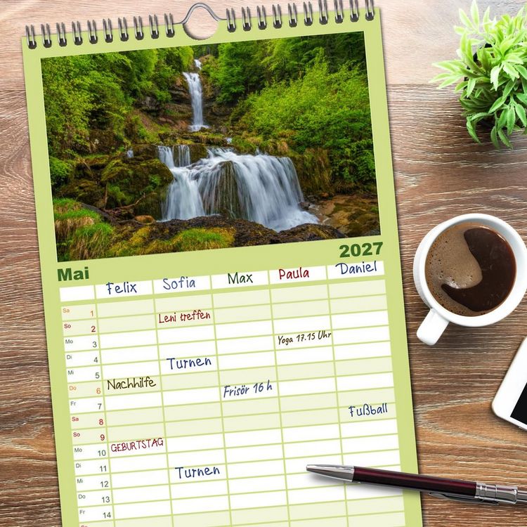 Produktbild: Familienplaner 2027 - Wasserfallwelt Schweiz mit 5 Spalten (Wandkalender, 21 x 45 cm) CALVENDO