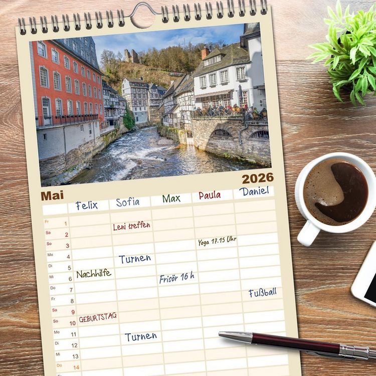 Produktbild: Familienplaner 2026 - Monschau Impressionen mit 5 Spalten (Wandkalender, 21 x 45 cm) CALVENDO