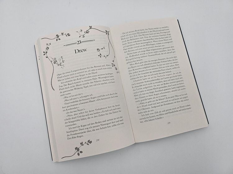 Produktbild: Rosefield Academy of Arts – The Promises We Make