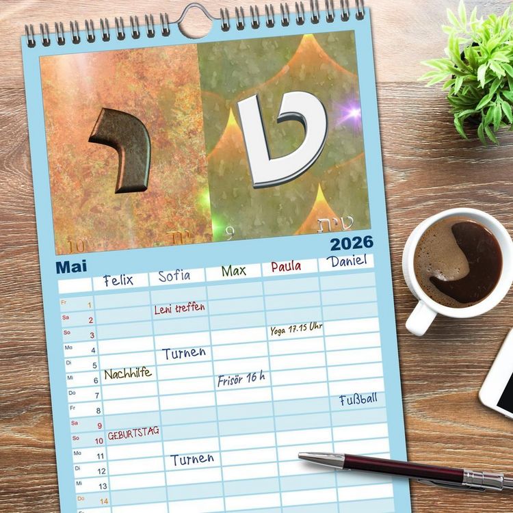 Produktbild: Familienplaner 2026 - Alefbet Hebr&auml;ische Lettern mit 5 Spalten (Wandkalender, 21 x 45 cm) CALVENDO