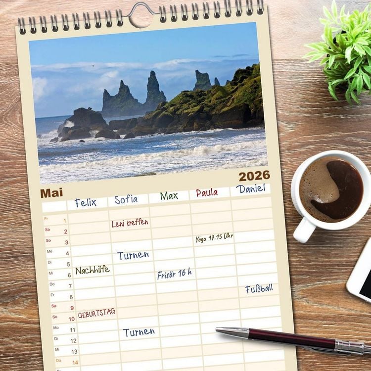 Produktbild: Familienplaner 2026 - Island - Land zwischen Feuer und Eis mit 5 Spalten (Wandkalender, 21 x 45 cm) CALVENDO