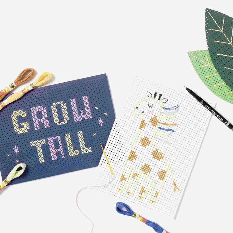 Produktbild: Folia  Stickkarton DIY Set, 25-teilig, unbedruckt