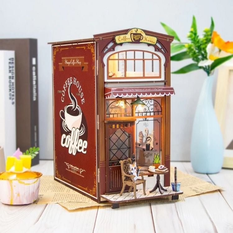 Produktbild: FiguredArt M2411 - DIY Book Nook, Coffee Shop, Kaffeehaus, Puzzle, 62 Teile, Miniatur-Diorama