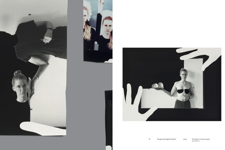 Produktbild: First Monographs