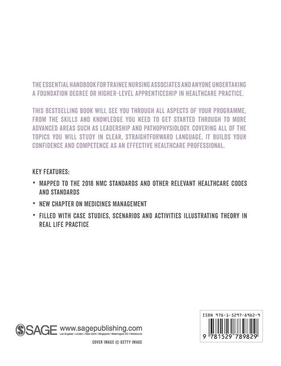 Produktbild: The Handbook for Nursing Associates and Assistant Practitioners