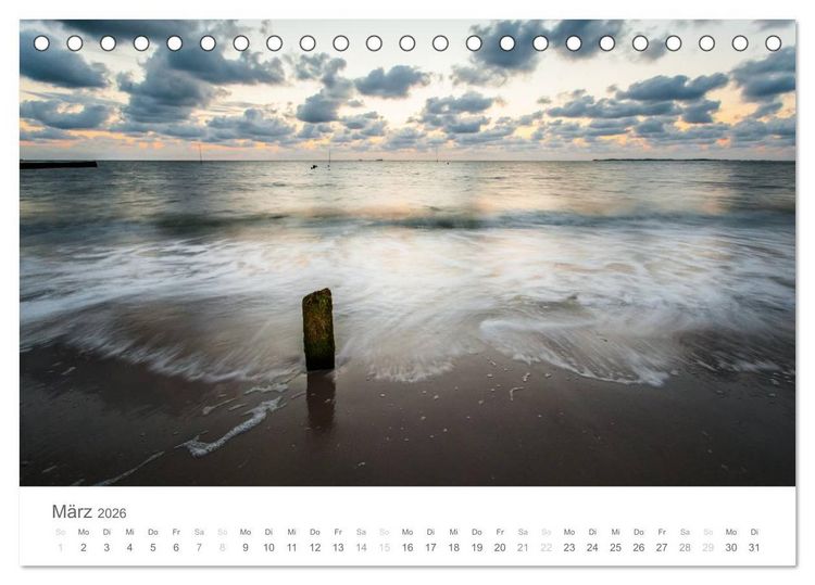 Produktbild: Nordfriesische Inselwelt - Bunte Watt- und Wolkenlandschaften (Tischkalender 2026 DIN A5 quer), CALVENDO Monatskalender