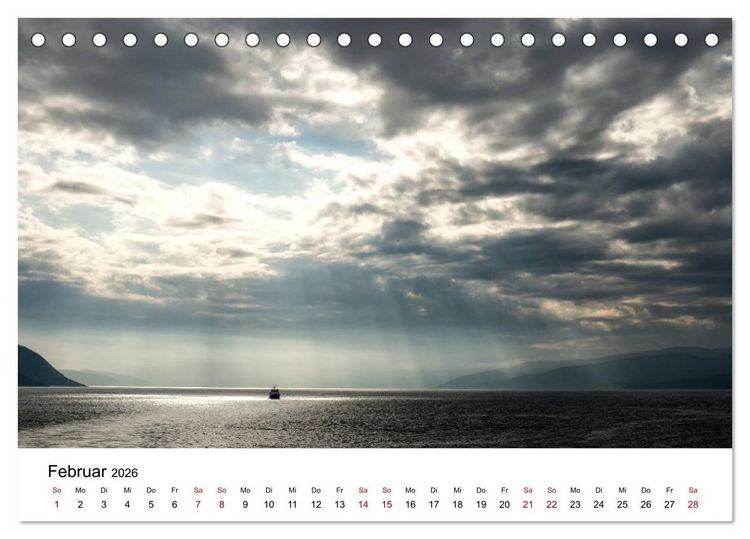 Produktbild: Hurtigruten - Bezaubernde Sch&ouml;nheit der norwegischen K&uuml;ste (Tischkalender 2026 DIN A5 quer), CALVENDO Monatskalender