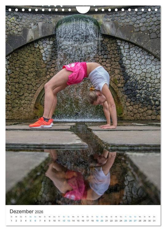 Produktbild: female fighter - Kampfsportlerinnen - pink shorts (Wandkalender 2026 DIN A4 hoch), CALVENDO Monatskalender