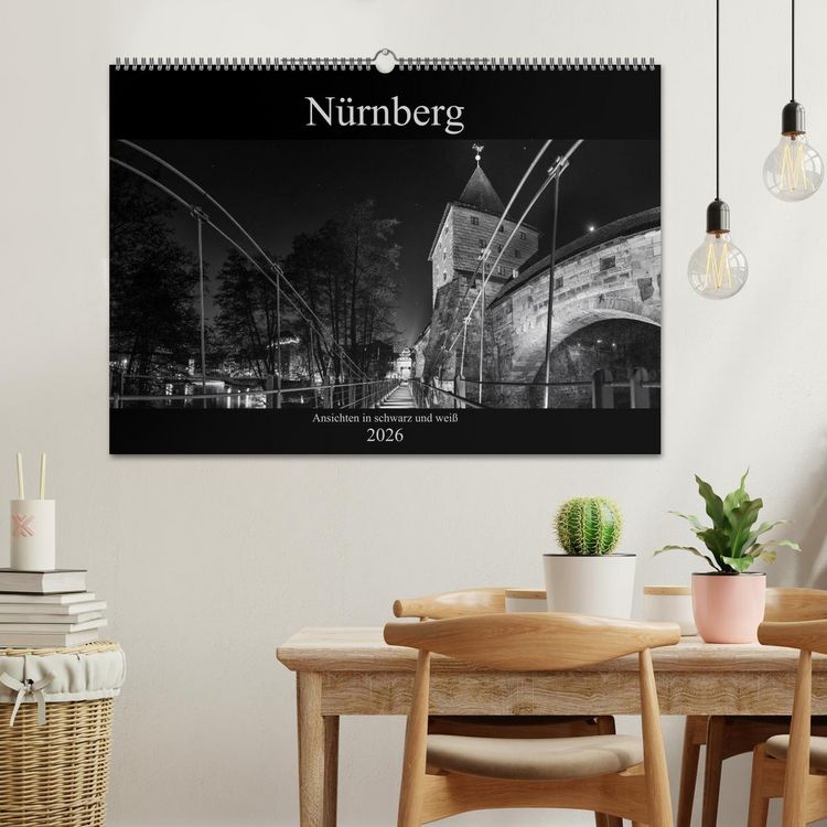Produktbild: N&uuml;rnberg - Ansichten in schwarz und wei&szlig; (Wandkalender 2026 DIN A2 quer), CALVENDO Monatskalender