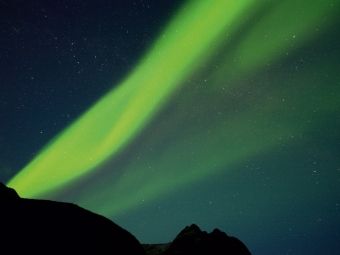 Produktbild: CALVENDO Puzzle Ein Motiv aus dem Kalender Nordlicht-Zauber auf den Lofoten. Aurora borealis | 1000 Teile Lege-Gr&ouml;&szlig;e 64x48cm Foto-Puzzle f&uuml;r gl&uuml;ckliche Stunden
